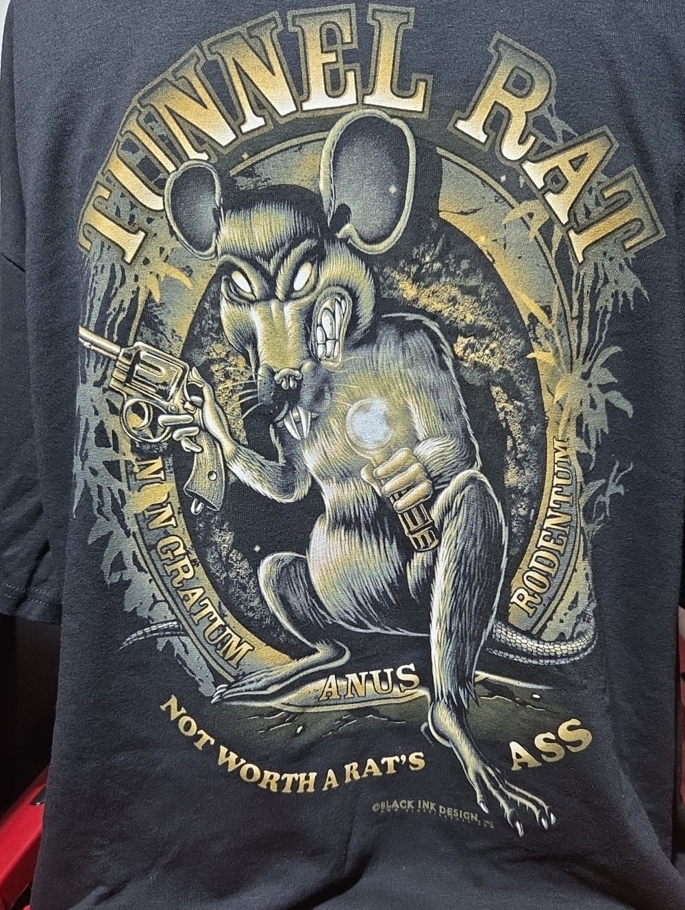 Vintage Military TUNNEL RAT tshirt